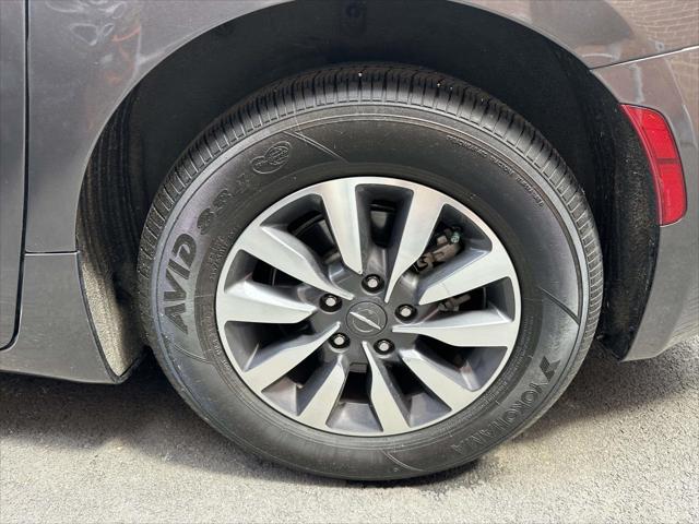 2021 Chrysler Pacifica Touring L FWD