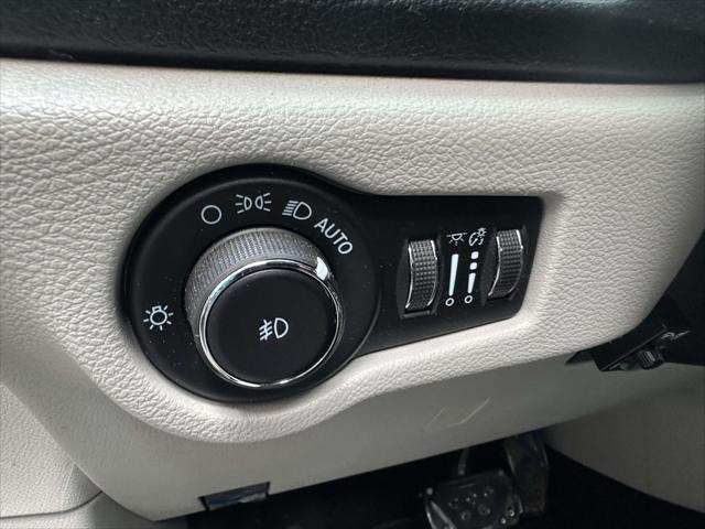 2021 Chrysler Pacifica Touring L FWD