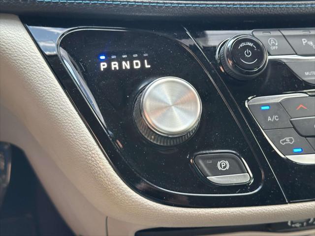 2021 Chrysler Pacifica Touring L FWD