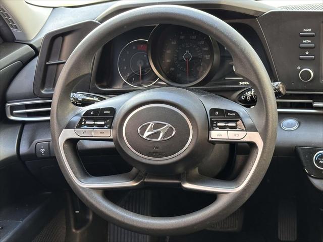 2023 Hyundai Elantra SEL IVT