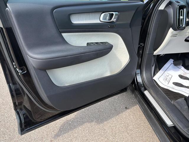 Used 2023 Volvo XC40 B5 Plus Bright Theme For Sale in Jackson, MI