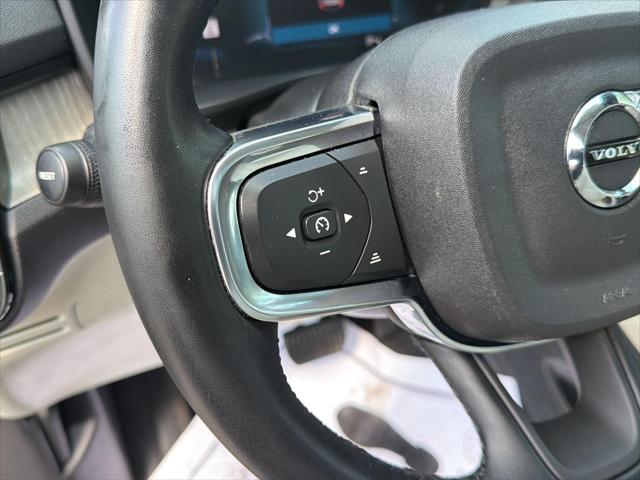 Used 2023 Volvo XC40 B5 Plus Bright Theme For Sale in Jackson, MI