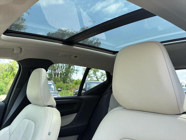 Used 2023 Volvo XC40 B5 Plus Bright Theme For Sale in Jackson, MI