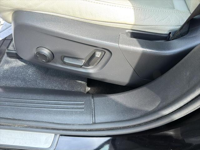 Used 2023 Volvo XC40 B5 Plus Bright Theme For Sale in Jackson, MI