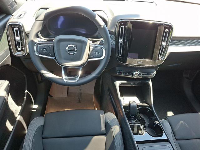 2026 Volvo EX40 Plus, Twin Motor, Fully electric