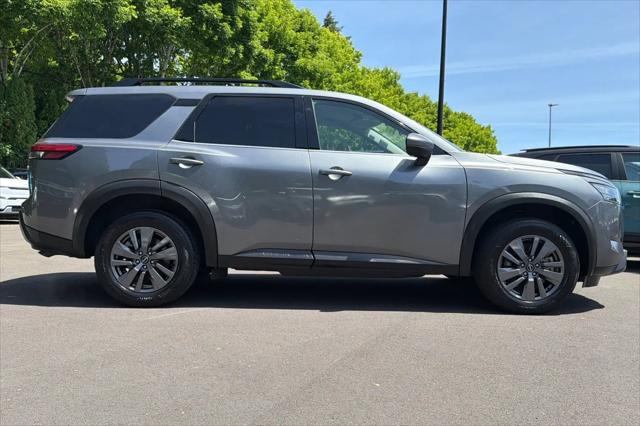 2025 Nissan Pathfinder SV 4WD