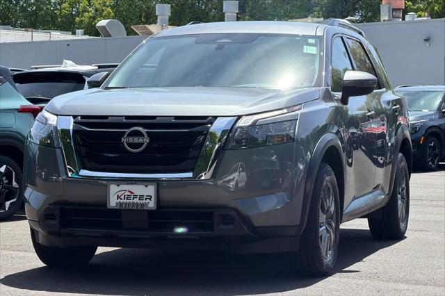 2025 Nissan Pathfinder SV 4WD