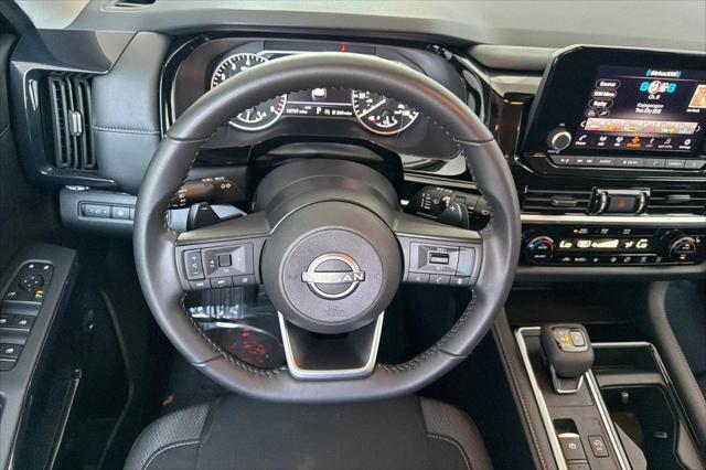 2025 Nissan Pathfinder SV 4WD