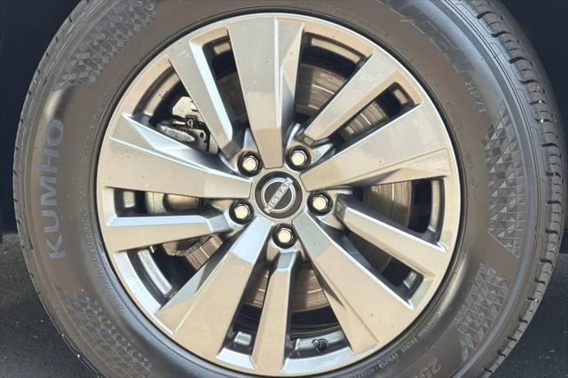 2025 Nissan Pathfinder SV 4WD
