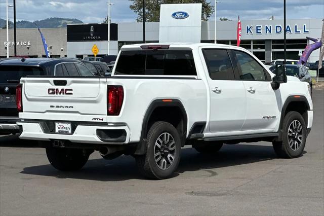 2022 GMC Sierra 2500HD 4WD Crew Cab Standard Bed AT4