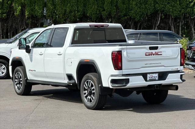 2022 GMC Sierra 2500HD 4WD Crew Cab Standard Bed AT4