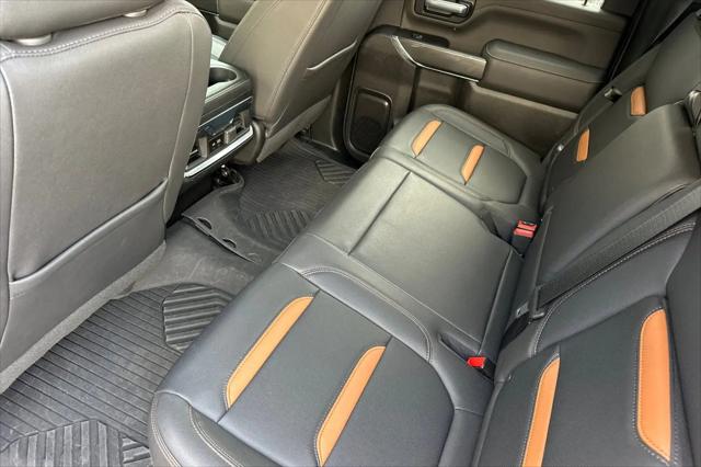 2022 GMC Sierra 2500HD 4WD Crew Cab Standard Bed AT4