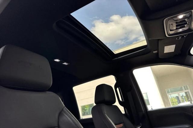 2022 GMC Sierra 2500HD 4WD Crew Cab Standard Bed AT4