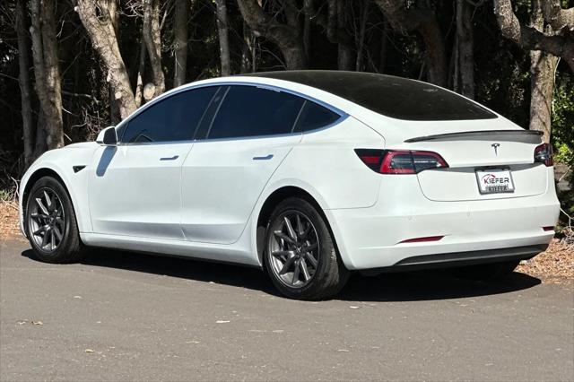 2020 Tesla Model 3 Standard Range Rear-Wheel Drive
