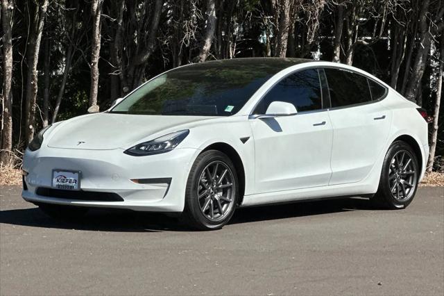 2020 Tesla Model 3 Standard Range Rear-Wheel Drive