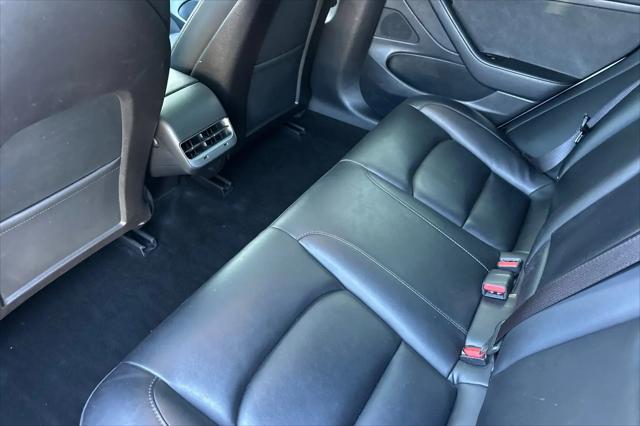2020 Tesla Model 3 Standard Range Rear-Wheel Drive