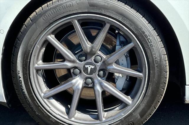 2020 Tesla Model 3 Standard Range Rear-Wheel Drive