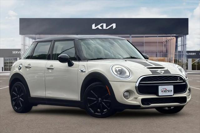 2016 MINI Hardtop Cooper S