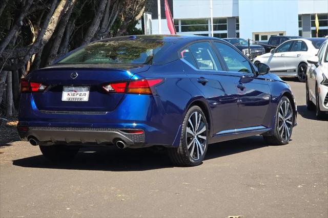2021 Nissan Altima SR FWD