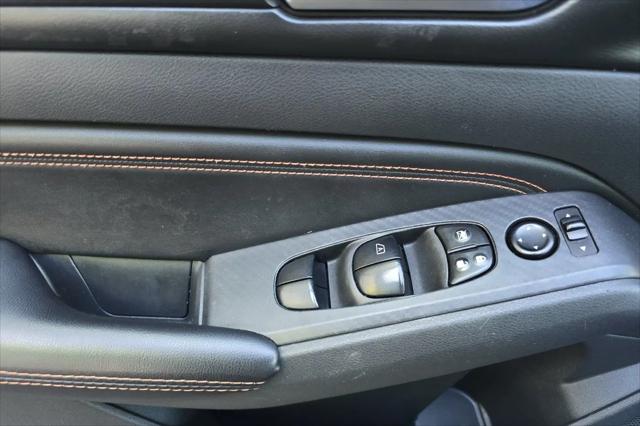 2021 Nissan Altima SR FWD