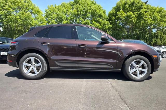 2021 Porsche Macan Macan