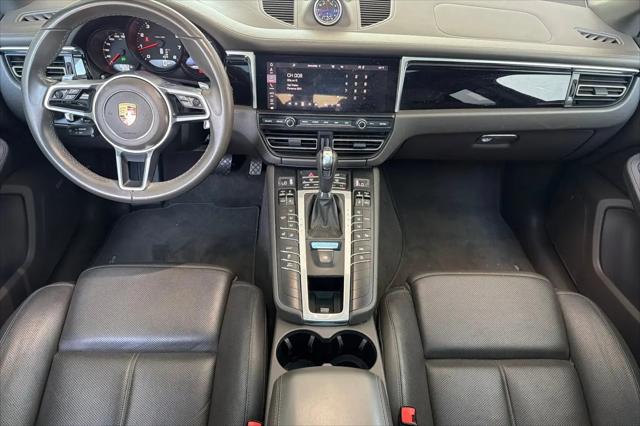 2021 Porsche Macan Macan