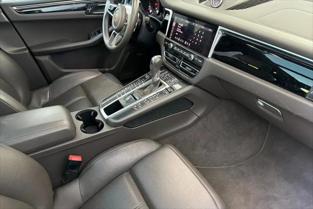 2021 Porsche Macan Macan