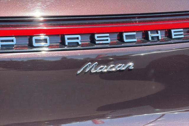 2021 Porsche Macan Macan