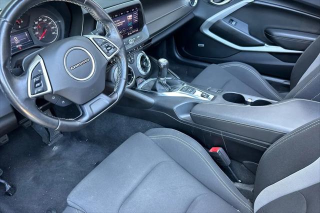 2020 Chevrolet Camaro RWD Convertible 1LT