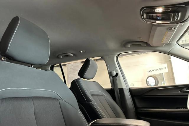 2023 Jeep Grand Cherokee L Laredo 4x4