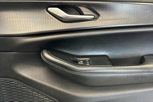 2023 Jeep Grand Cherokee L Laredo 4x4