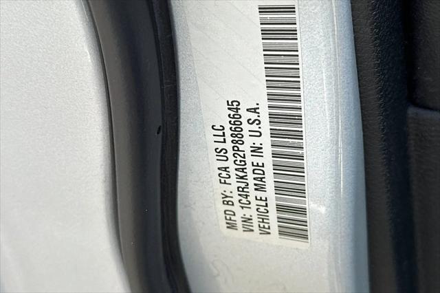 2023 Jeep Grand Cherokee L Laredo 4x4