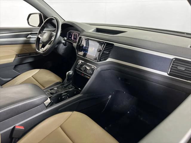 2023 Volkswagen Atlas Cross Sport 3.6L V6 SEL R-Line Black