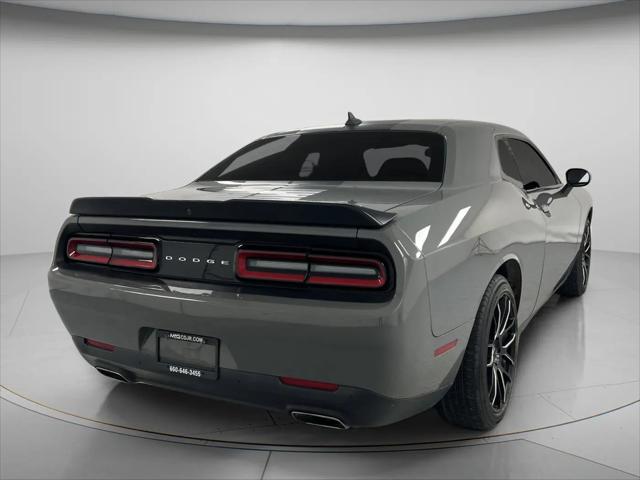 2017 Dodge Challenger SXT Plus