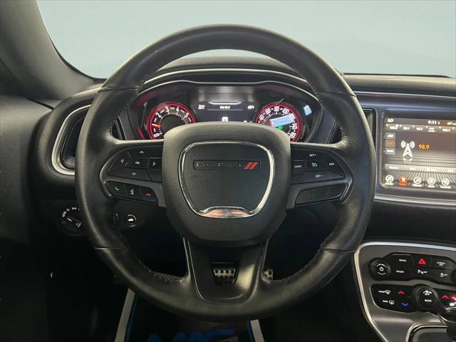 2017 Dodge Challenger SXT Plus