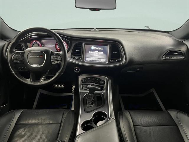 2017 Dodge Challenger SXT Plus