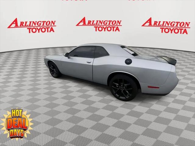2021 Dodge Challenger SXT