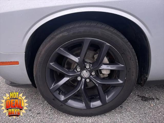 2021 Dodge Challenger SXT