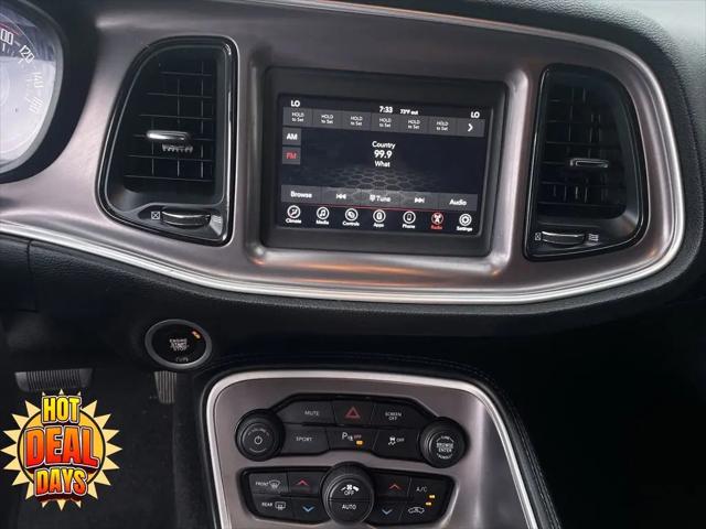 2021 Dodge Challenger SXT