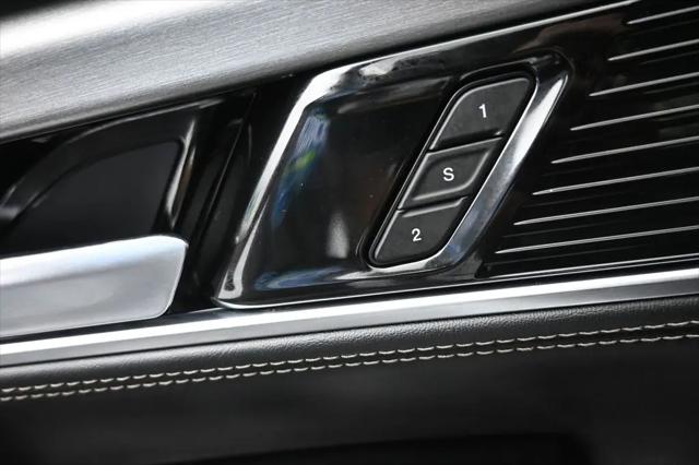 2024 Jeep Wagoneer Series II Carbide 4x4