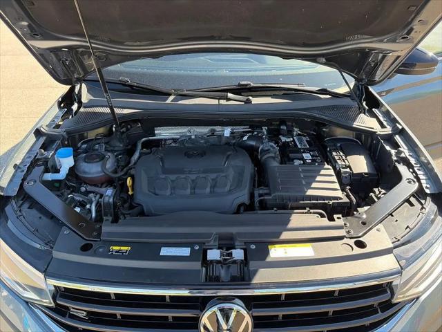 2023 Volkswagen Tiguan 2.0T SE R-Line Black
