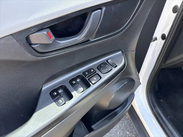 2021 Hyundai Kona SEL Plus