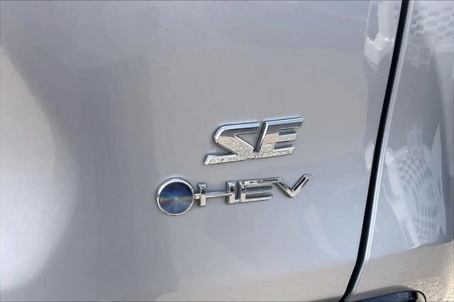 2025 Toyota RAV4 Hybrid SE