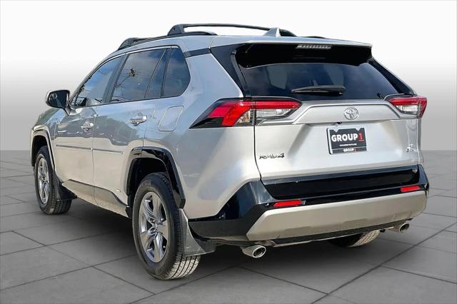 2025 Toyota RAV4 Hybrid SE