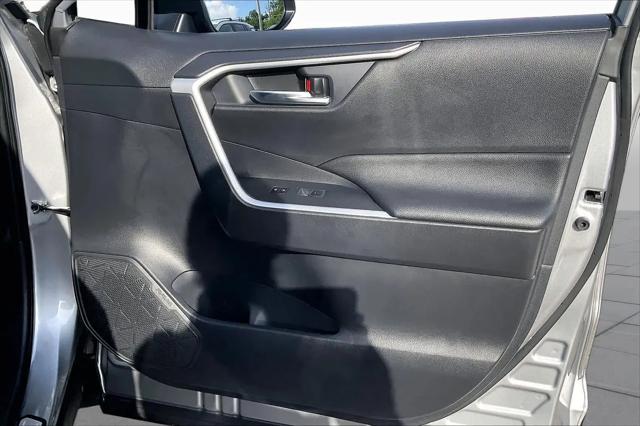 2025 Toyota RAV4 Hybrid SE