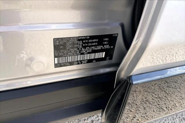 2025 Toyota RAV4 Hybrid SE