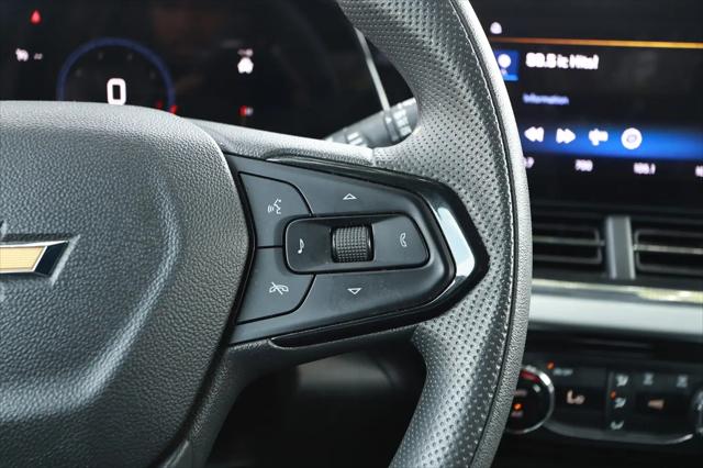 2025 Chevrolet Trax FWD LT