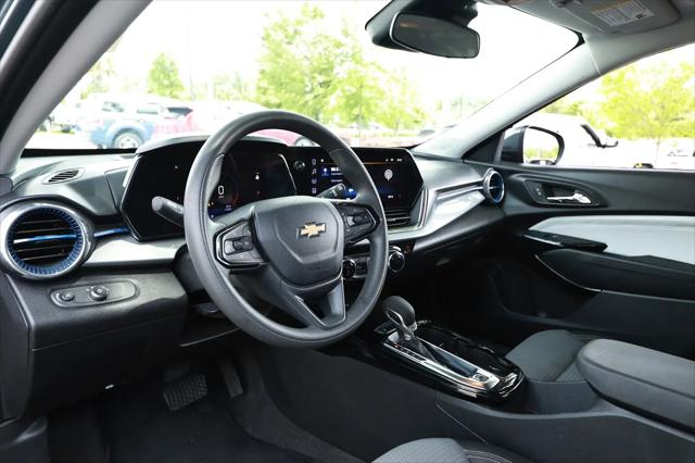 2025 Chevrolet Trax FWD LT