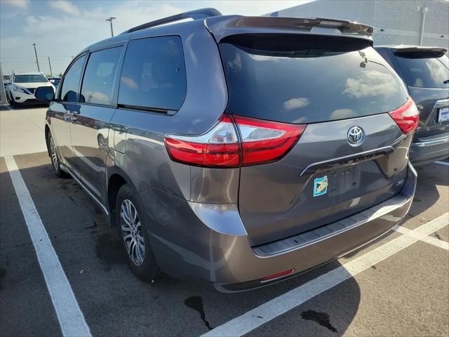 2019 Toyota Sienna XLE 8 Passenger