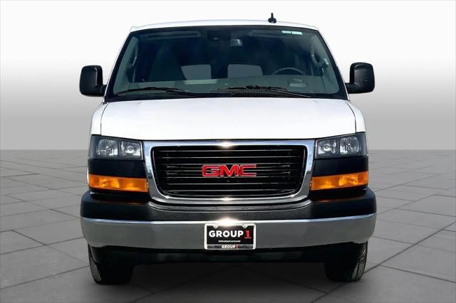 2025 GMC Savana Passenger RWD 3500 Extended Wheelbase LT